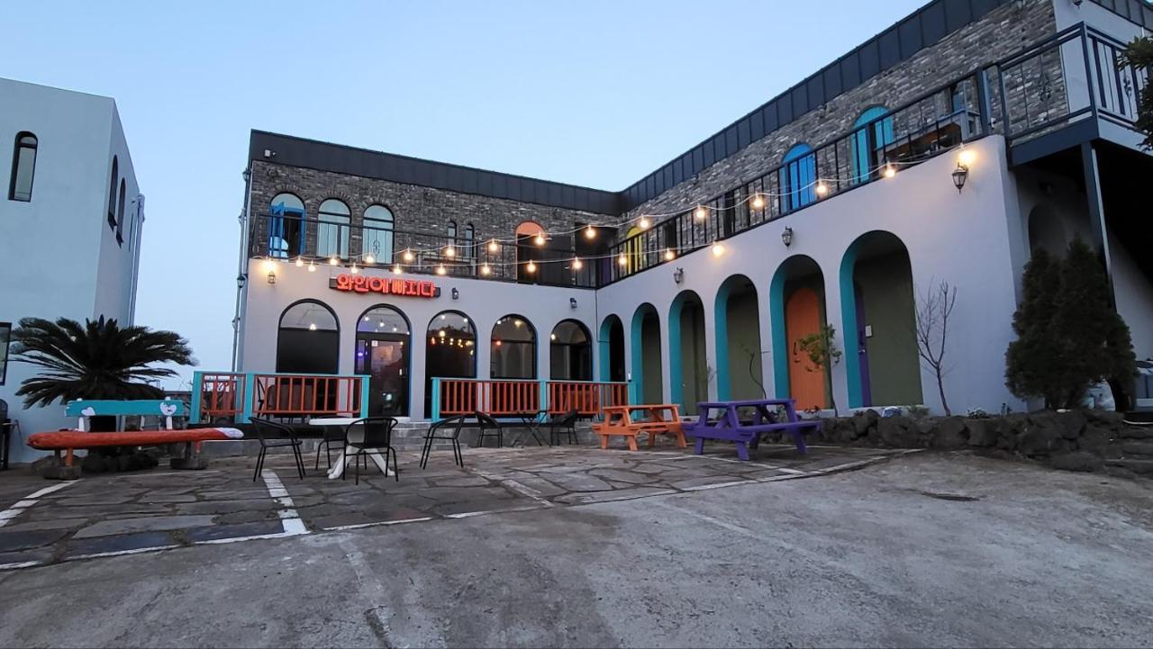 Aewol Coast 34 Hotel Jeju Exterior photo