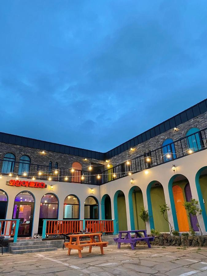 Aewol Coast 34 Hotel Jeju Exterior photo
